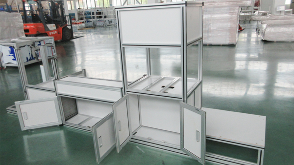 設備防塵罩由哪些結構組成？